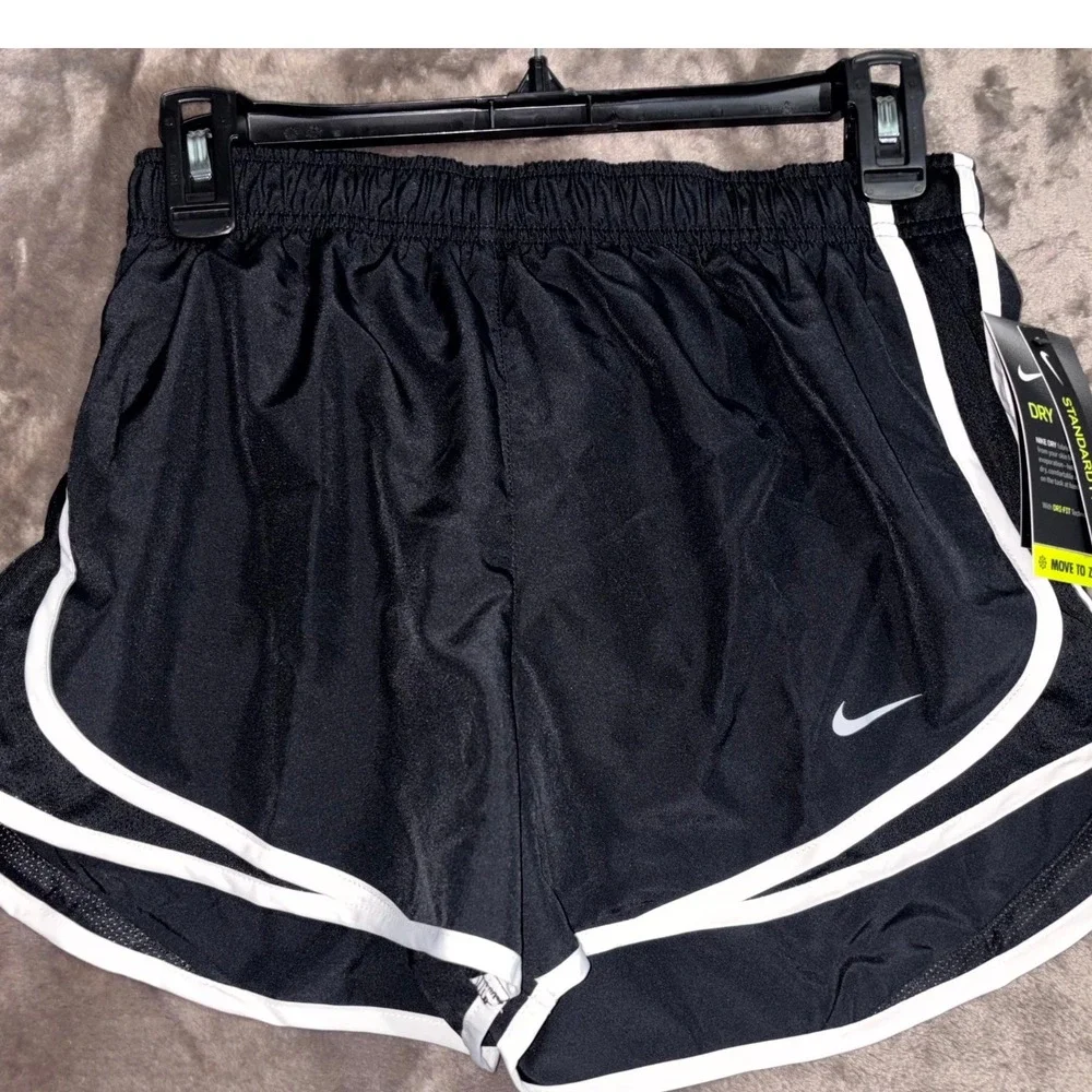 Nike Tempo Dri-FIT Running Shorts Womens Small Black‎ Lined Drawstring